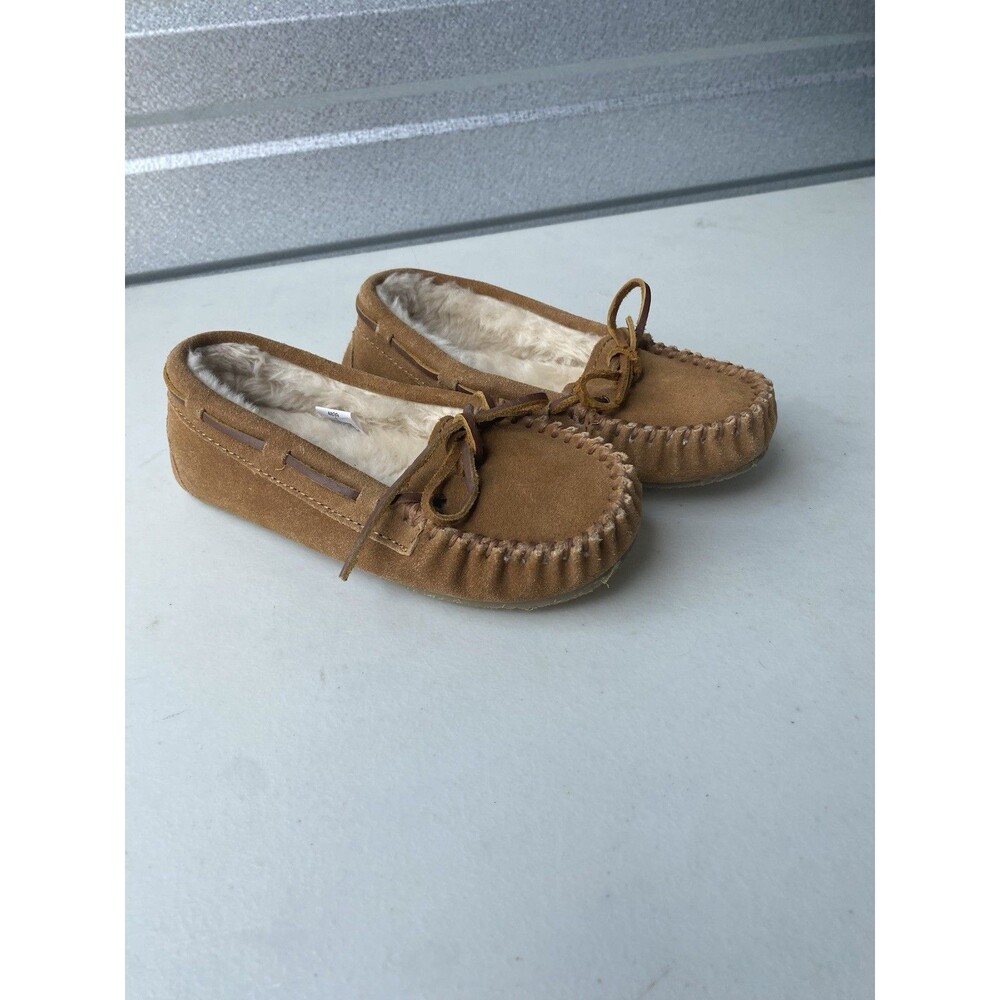 Minnetonka Youth Suede Moccasin Slippers Faux Fur Lined Tan Brown Shoes Size 1